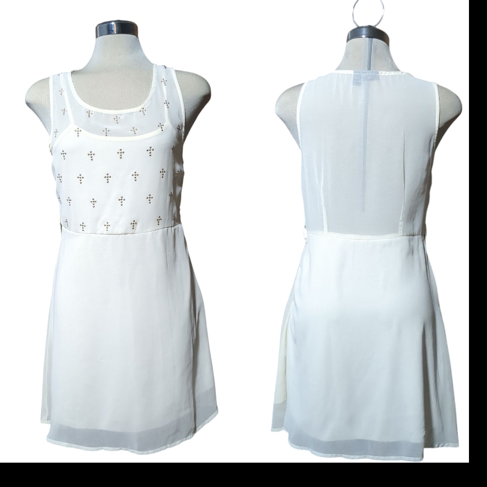 Seduction  Elegant  Ivory Embellished Sleeveless Dress size Medium